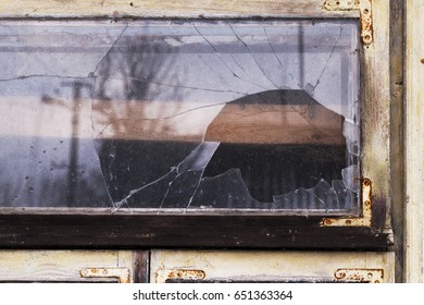 1000 Burglary Broken Window Stock Images Photos Vectors