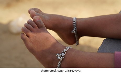 Pics feet cute teen 1800s