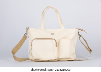 263 Mom with baby diaper bag Images, Stock Photos & Vectors | Shutterstock