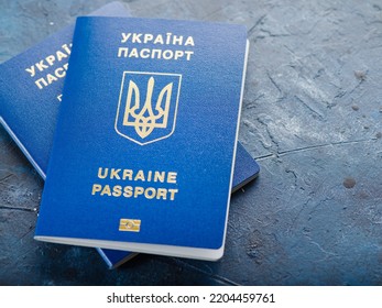 2,642 Ukrainian biometric passport Images, Stock Photos & Vectors ...