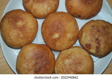 Closeup View Of Homemade Tasty Potato Bread Rolls Bun Placed Over White Tissue Paper.