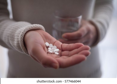 White Round Pill Images Stock Photos Vectors Shutterstock