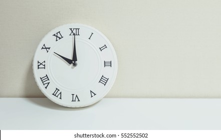 10 O Clock Images Stock Photos Vectors Shutterstock