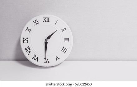 One O Clock Images Stock Photos Vectors Shutterstock