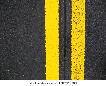 614 Double lane road stripes yellow Images, Stock Photos & Vectors ...