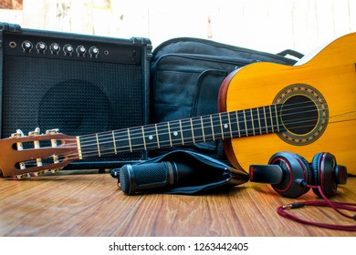 nylon string guitar amplifier