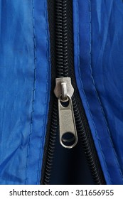  Closeup Zipper Tent