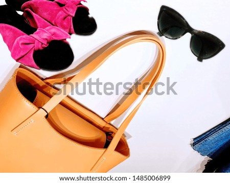 Similar – Foto Bild Tasche mit Damenstrand oder Sommeroutfit im Inneren