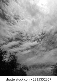 Cloud background when turning gray.