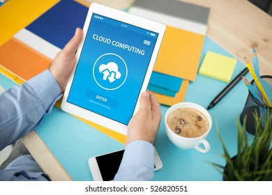 CLOUD COMPUTING CONCEPT ON SCREEN