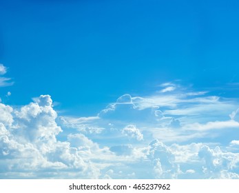 cloud with copyspace.