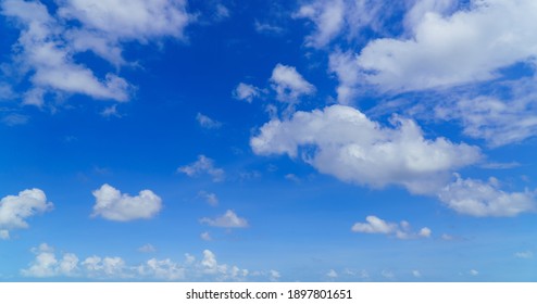 Nuages De Ciel Bleu Images Stock Photos Vectors Shutterstock