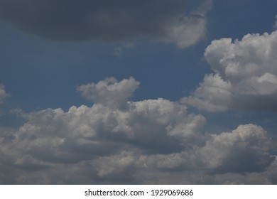 clouds in the blue sky