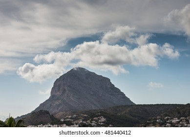 Clouds over the mountain