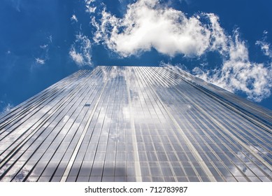 Cloudscape reflection in an office building, downtown Chicago, USA