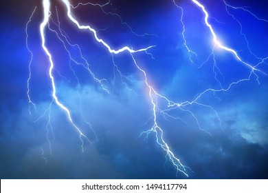 43,645 Blue thunder clouds Stock Photos, Images & Photography ...