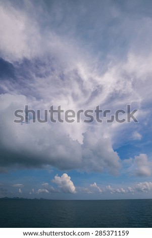 Cloudy sky and ocean 