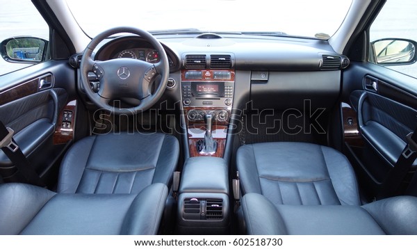 Cluj Napocaromaniajuly 15 2016 Mercedes Benz Stock Photo