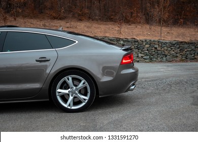 19 Inch Rims Images Stock Photos Vectors Shutterstock