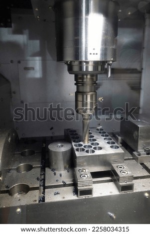 CNC machining center cutting mold high precision by CAM program