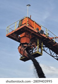 coal loading process into the barge