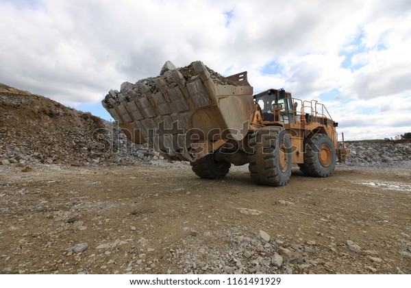 coal mining equipment.
bulldozer