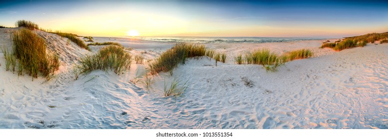 Береговая дюна пляж море, панорама