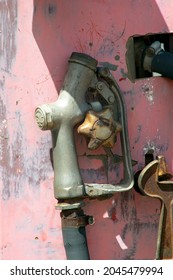 Cobar, Australia - 31 Oct 2020: Close-up Of Vintage Bowser Fuel Pump 