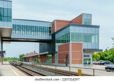 Cobourg, Ontario 2022-06-16  Cobourg Via Rail Train Station - Modern Overhead Pedestrian Bridge Linking Platforms 1 And 2