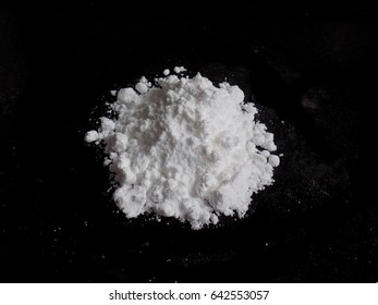 Cocaine Drug Powder Pile On Black Stock Photo 642553057 | Shutterstock