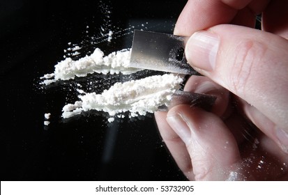 1,853 Cutting cocaine Images, Stock Photos & Vectors | Shutterstock