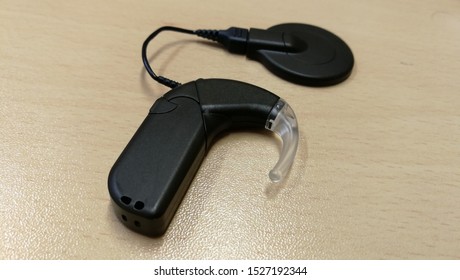 Cochlear Implantation Hearing Aid Deaf People Stock Photo 1466298389 ...