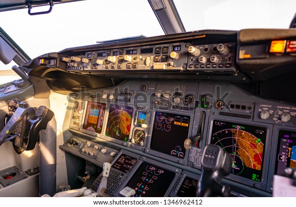 Cockpit Commercial Jet Dawn Stock Photo 1346962412 | Shutterstock