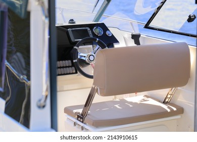 Cockpit Motor Boat With Steering Wheel And Throttle Control