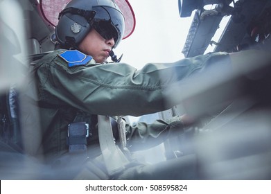 Cockpit, Pilots, Military Pilots, Combat Pilots , Pilot, Soldier, Pilot, Two Soldiers , Fighter Pilot, War , 