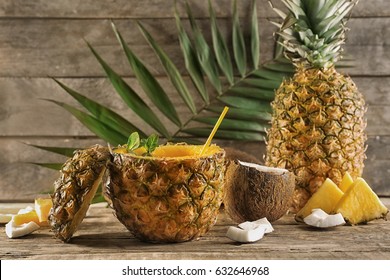 Ananas Cocktail Images Stock Photos Vectors Shutterstock