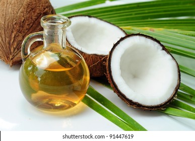 Coconut oil for alternative therapy - Shutterstock ID 91447619