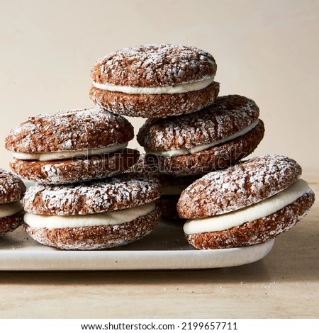 Coconut Sugar Crinkle Cookie Sandwiches