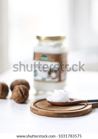 Coconutoil and walnut