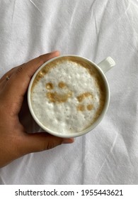 Coffee Cup With Smiley Face Latte Art