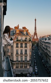 Coffee with an Eiffel Tower View