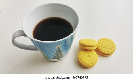 coffee and macarons