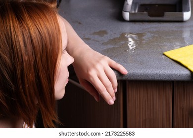 1,530 Coffee leak Images, Stock Photos & Vectors | Shutterstock