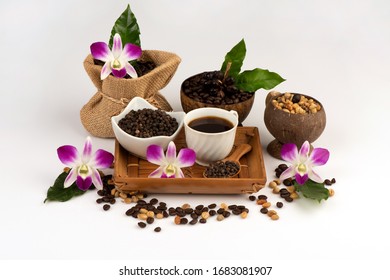 Coffee Mixed Coffee Mixed Black Pepper Herbal For Health On A White Background.
(Healthy Drinking Coffee Concept)