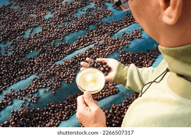 
Coffee processing process using anaerobic fermentation method
