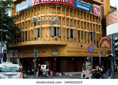 The Coffee Shop, Ciao.
Taken At Ho Chi Minh City, Viet Nam.
Taken In July 06, 2019 