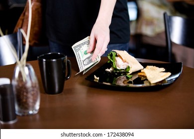 Coffee Shop: Leaving Gratuity For Server