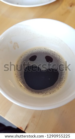 coffee smiling in the coffeemug