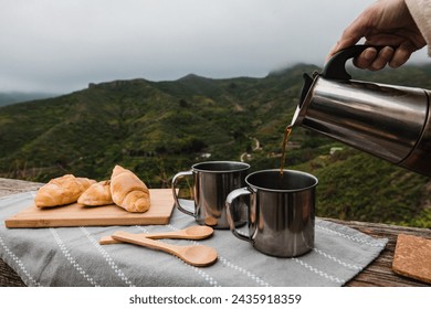 Coffee time in the forest