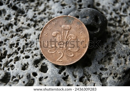 Coin 2 New Pence Elizabeth II 1971 United Kingdom. Old used British coin 2 New Pence Elizabeth II 1971. 